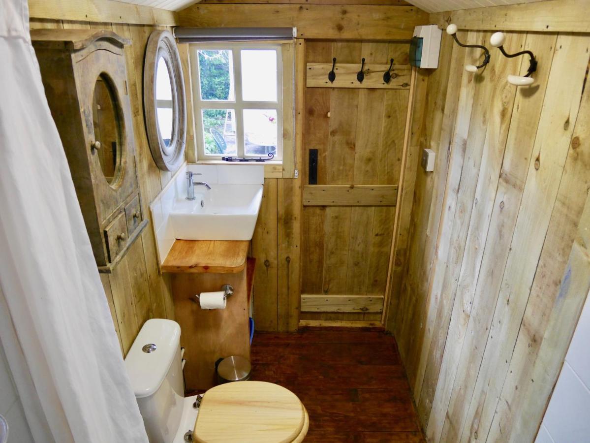 The Wayside Shepherd Hut Beaulieu Exterior foto